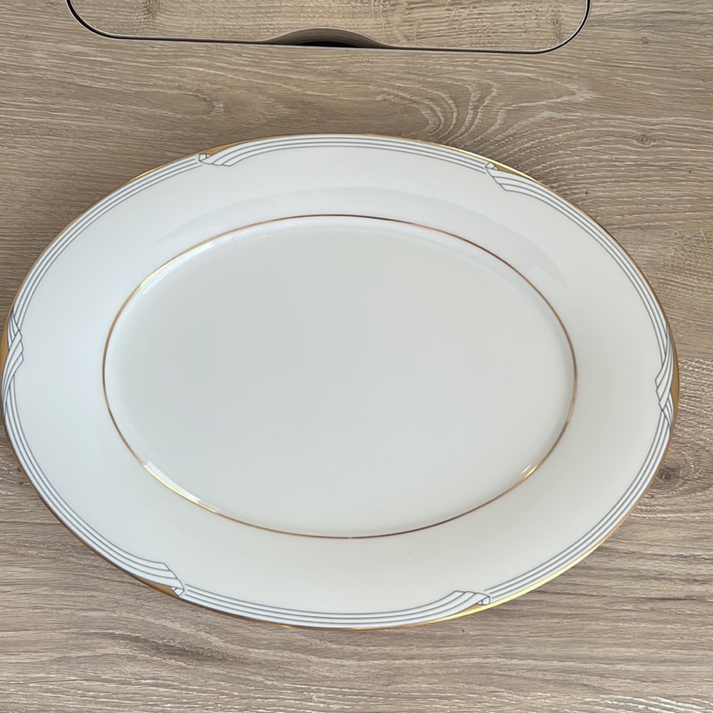 Noritake Golden Cove 13” Platter